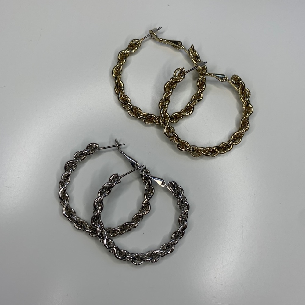 “Karina Hoops”